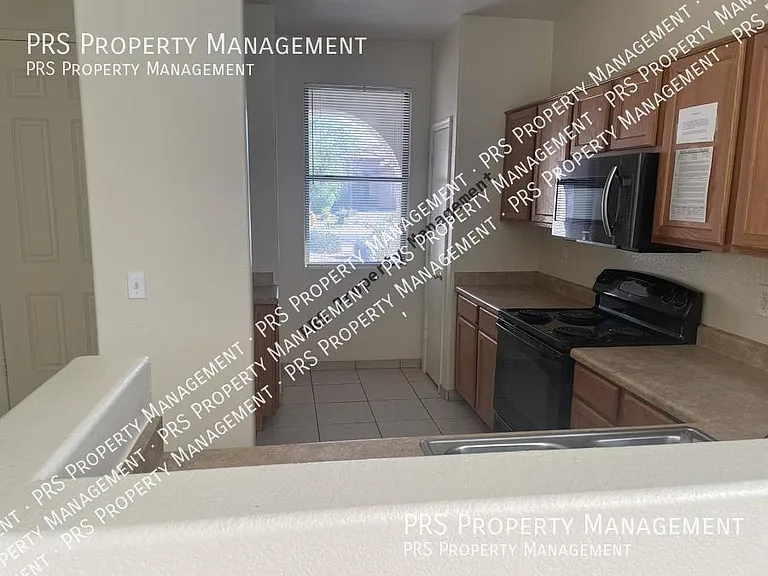 2306 W Kristina Ave — Photo 6