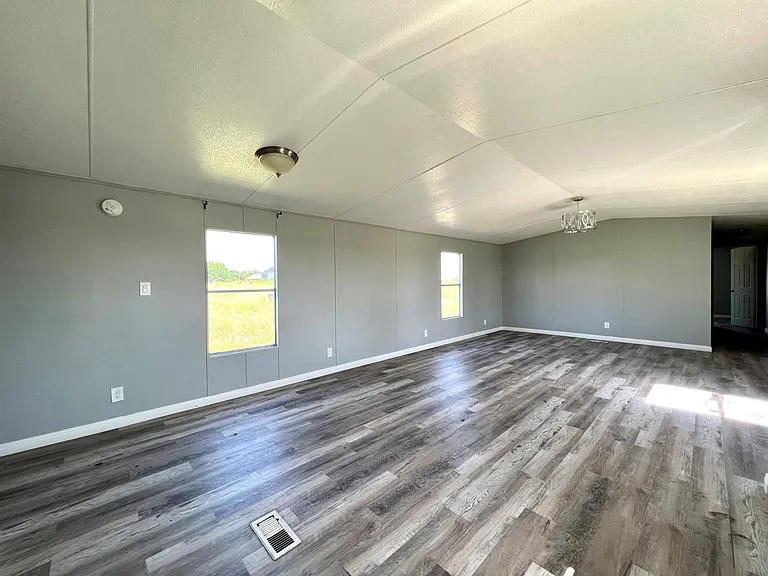 2671 County Road 697 — Photo 4