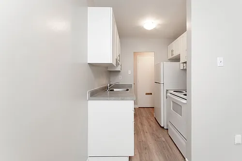 1223 Richmond St Photo 1