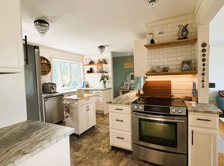 84 Cold Hill Rd, Granby, MA 01033