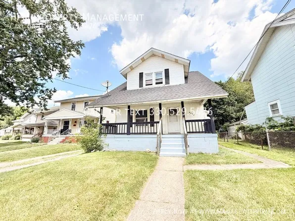 2202 Brownlee Ave NE, Canton, OH 44705