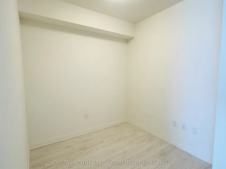 9000 Jane St #2022 — Photo 6