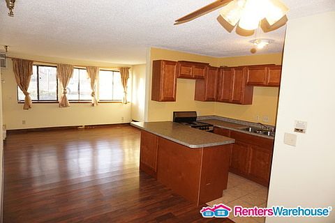 2nd image of 925 30th Ave S APT 101