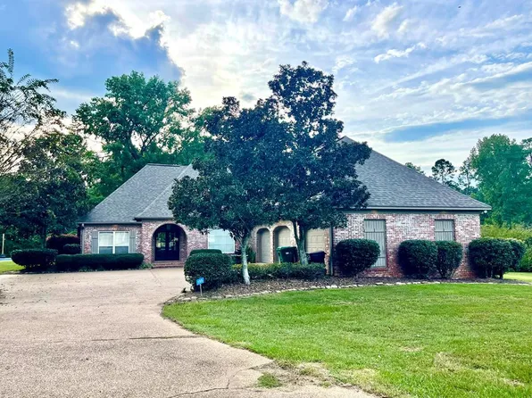 105 W Meadowbrook Dr, Brookhaven, MS 39601