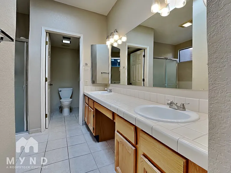 1750 W Camino Urbano — Photo 14