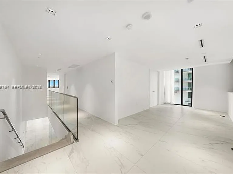 1000 Biscayne Blvd #1201 — Photo 86