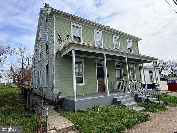 4th image of 814 Salem Ave #812