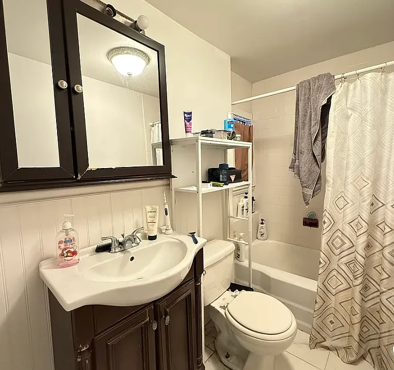 1866 Commonwealth Ave #5B