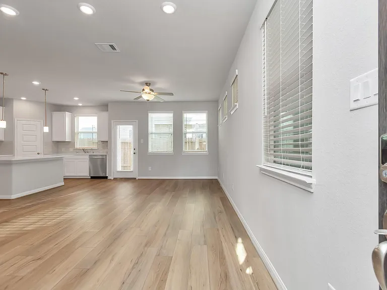 1526 Parkland Oak Dr — Photo 9