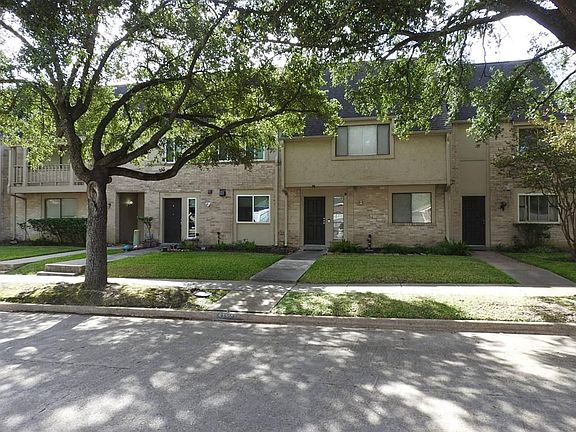 3rd image of 15317 Kingfield Dr #805