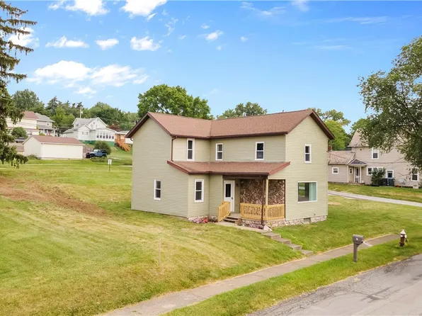 37 High St, Apple Creek, OH 44606