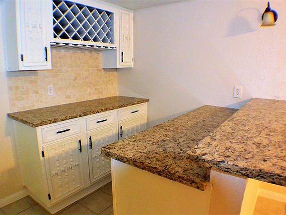 5th image of 2235 Fairgreen Dr
