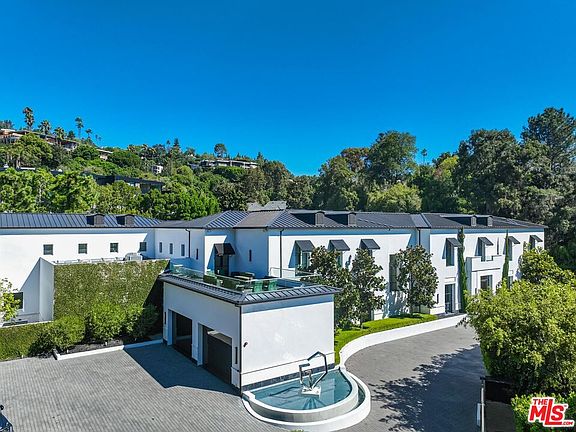 2nd image of 10701 Bellagio Rd