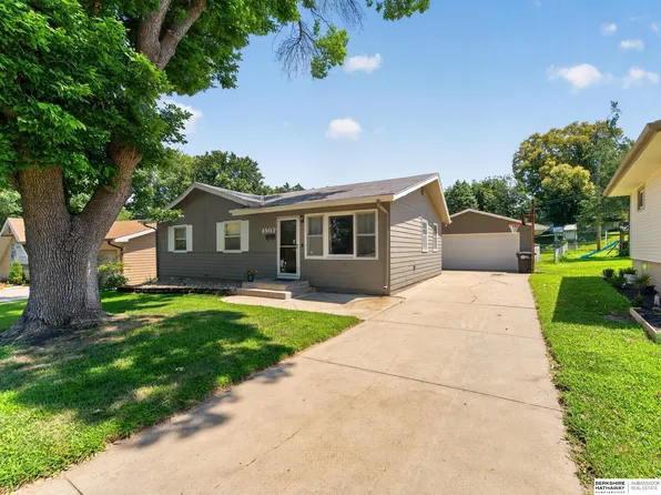 4907 N 64th St, Omaha, NE 68104