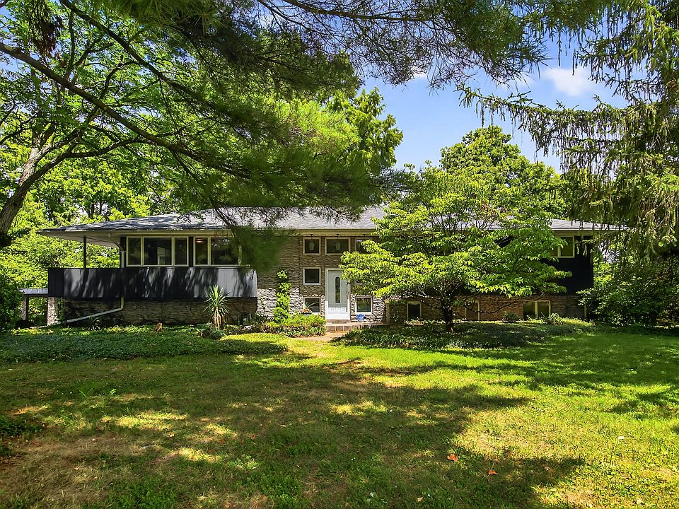 1st image of 701 Tenikat St