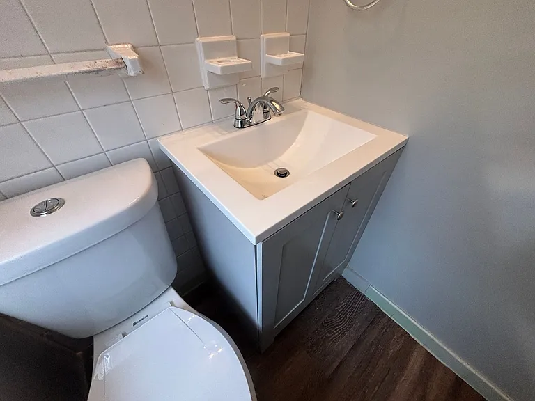 2370 Hillside Ave — Photo 34