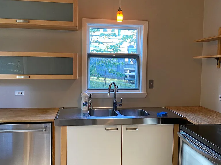 1425 Belmont Rd — Photo 10