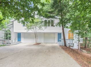 18129 Mohawk Dr, Spring Lake, MI 49456