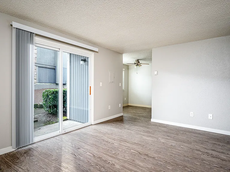 Oak Grove — Photo 20