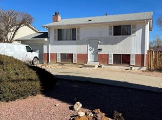 26 Macalester Rd, Pueblo, CO 81001