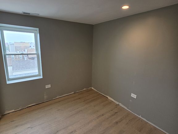2nd image of 1748 W 21st St APT 4