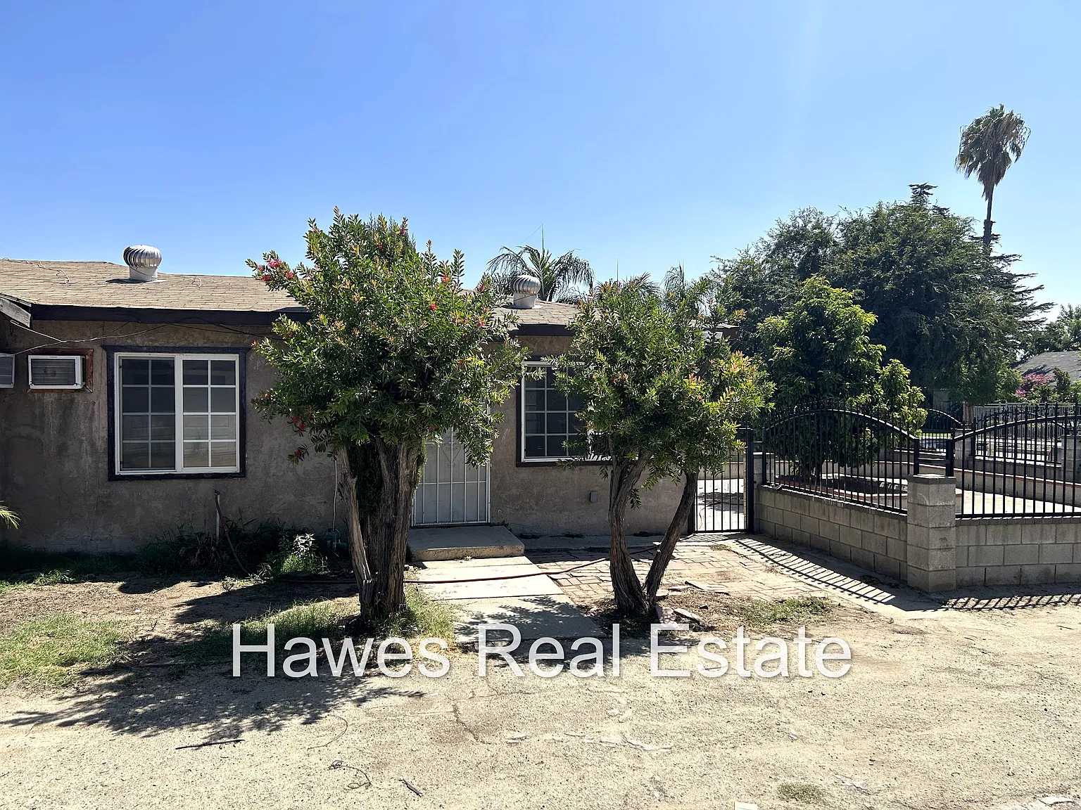 Ontario - 1 Bed, 1 Bath Home for Lease — Photo 1