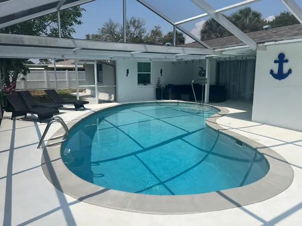 408 Peach St, Venice, FL 34285