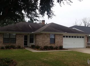 4611 Inwood Dr, Groves, TX 77619