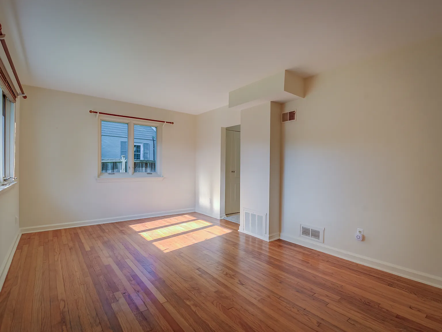3350 - 9011 Lindale Drive - 1 — Photo 4