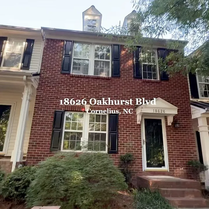 18626 Oakhurst Blvd