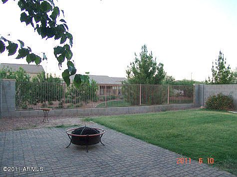2nd image of 4466 E Melrose St