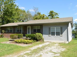 1012 W Hill Rd, Jamestown, TN 38556