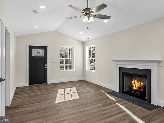 4th image of 154 Taunton Blvd