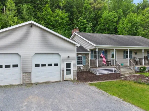 3992 Main Road, Huntington, VT 05462