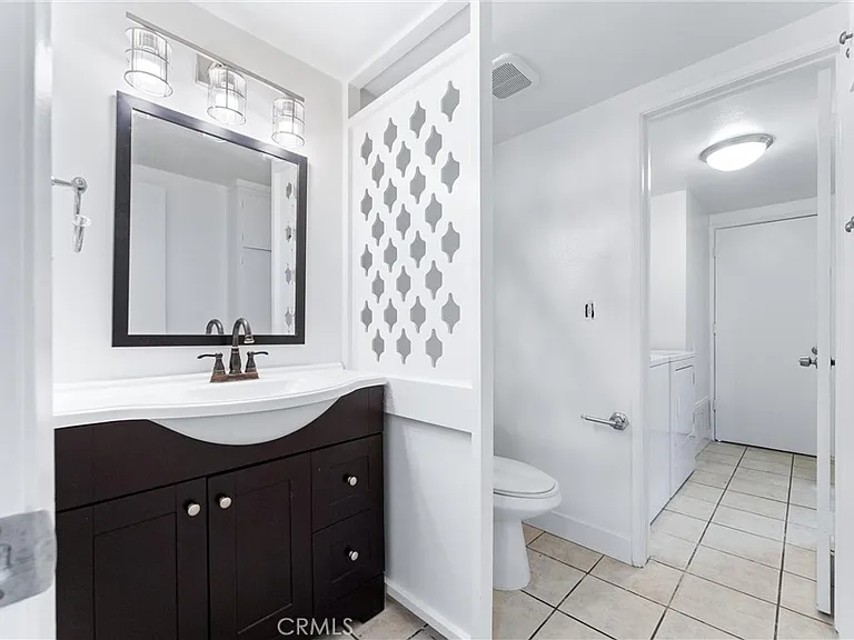 8242 Henderson Grn — Photo 12