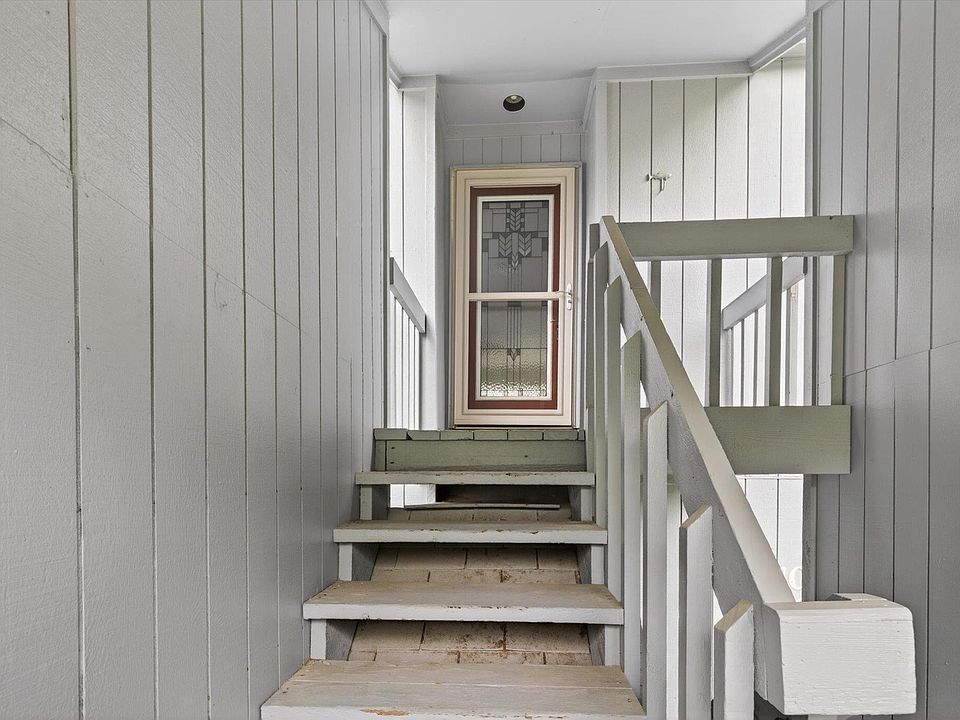 1st image of 9105 S Pointe Ridge Ln #20