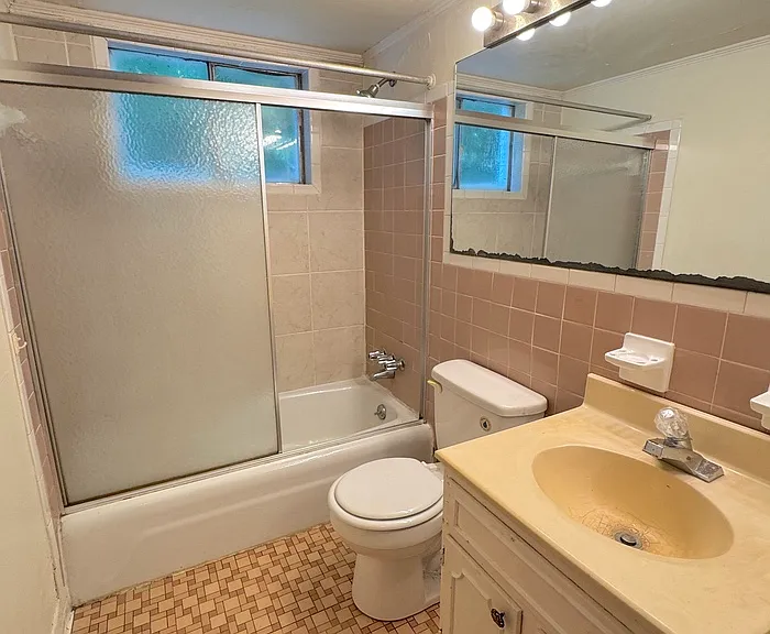 410 Bosley Ave #B — Photo 23