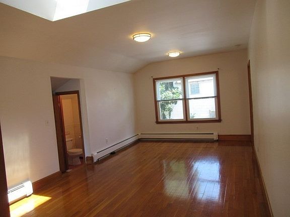 4th image of 43 Pleasant St #R2