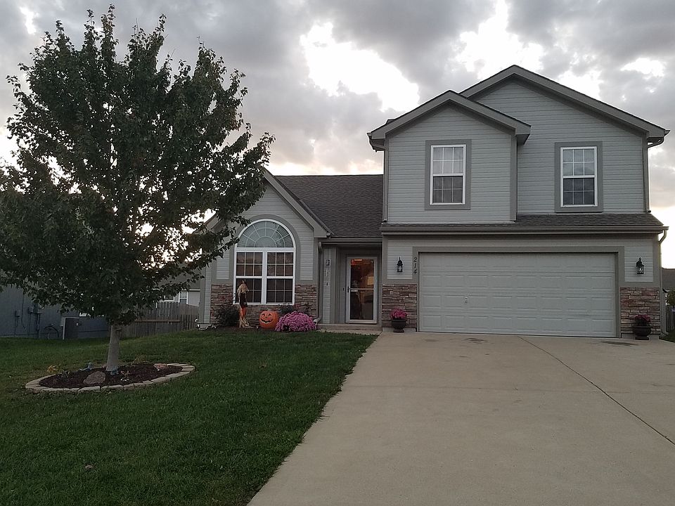 1st image of 214 S Whilshire Dr