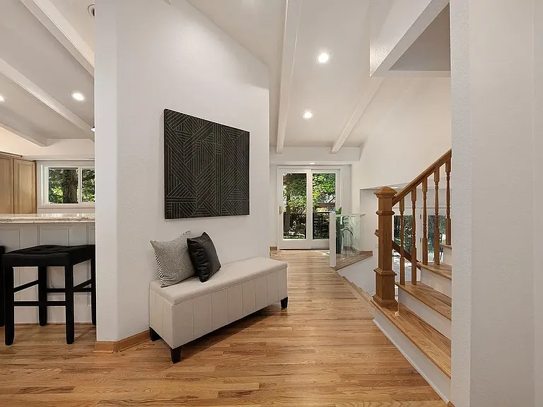 3242 Grovewood Dr — Photo 12
