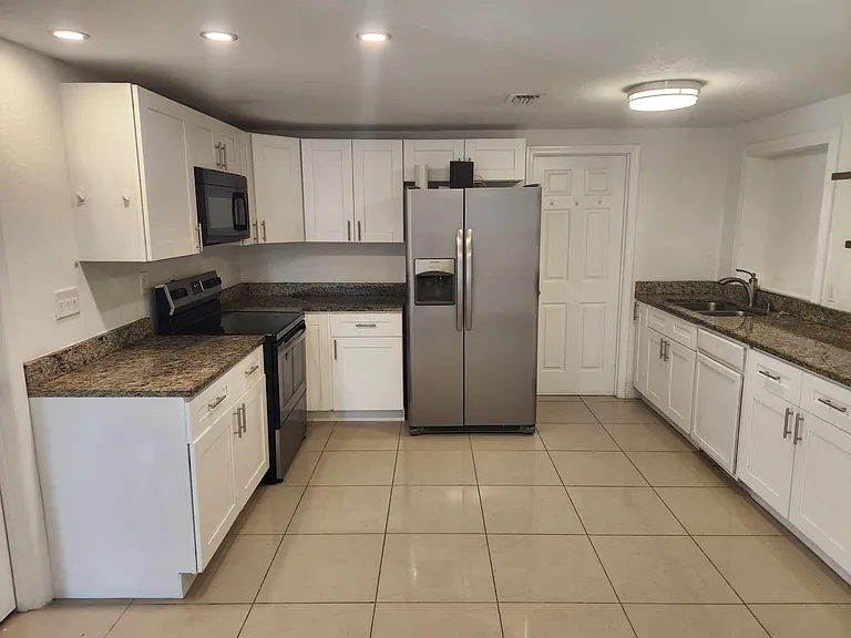 8518 Woodlake Dr #1 — Photo 17