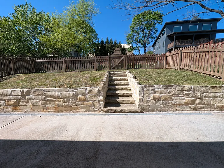 30 Woodrow Ave — Photo 17