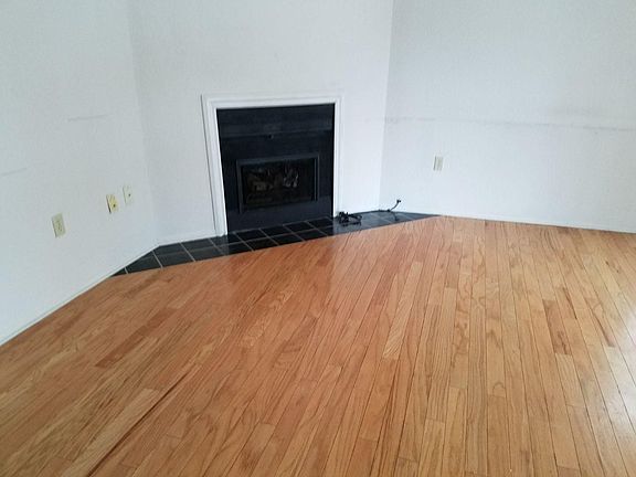 2nd image of 24936 Auburn Ln
