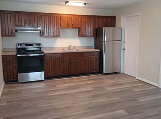 916 S Cameron St, Winchester, VA 22601