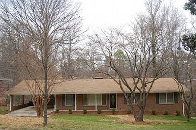1st image of 4126 Honeysuckle Dr SE