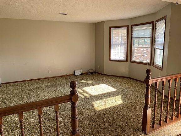4th image of 5760 S County Road 500 W