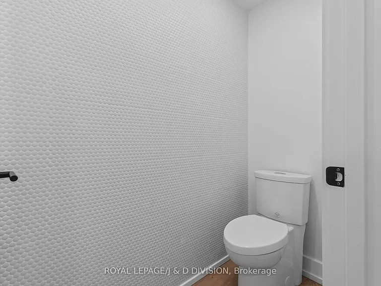 314 Lonsdale Rd #2 — Photo 16