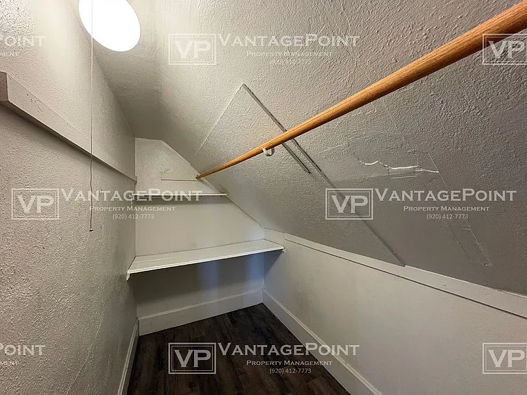 1079 Shawano Ave — Photo 14