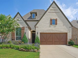 825 Pier St, Aubrey, TX 76227