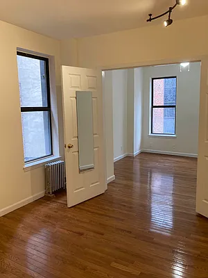 Rented by Akam Sales and Brokerage | media 17